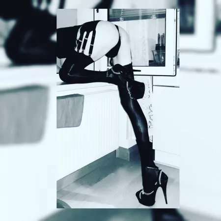 Looking for sunrise 😻 by Neo1504