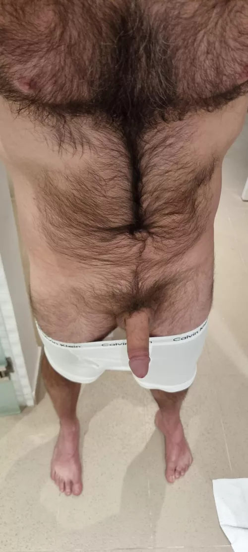 Looking furry down there today 🐻 by son2507