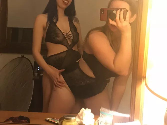 Looking good in the mirror (OC) by girlfriends4fun