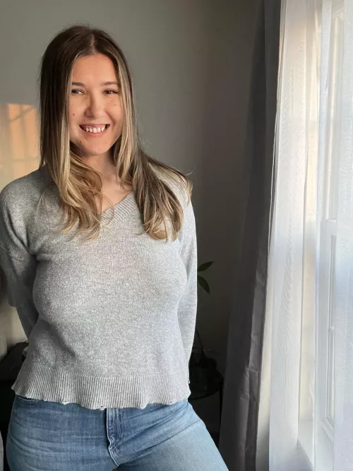 Looking in both directions :D by Yogi_bea