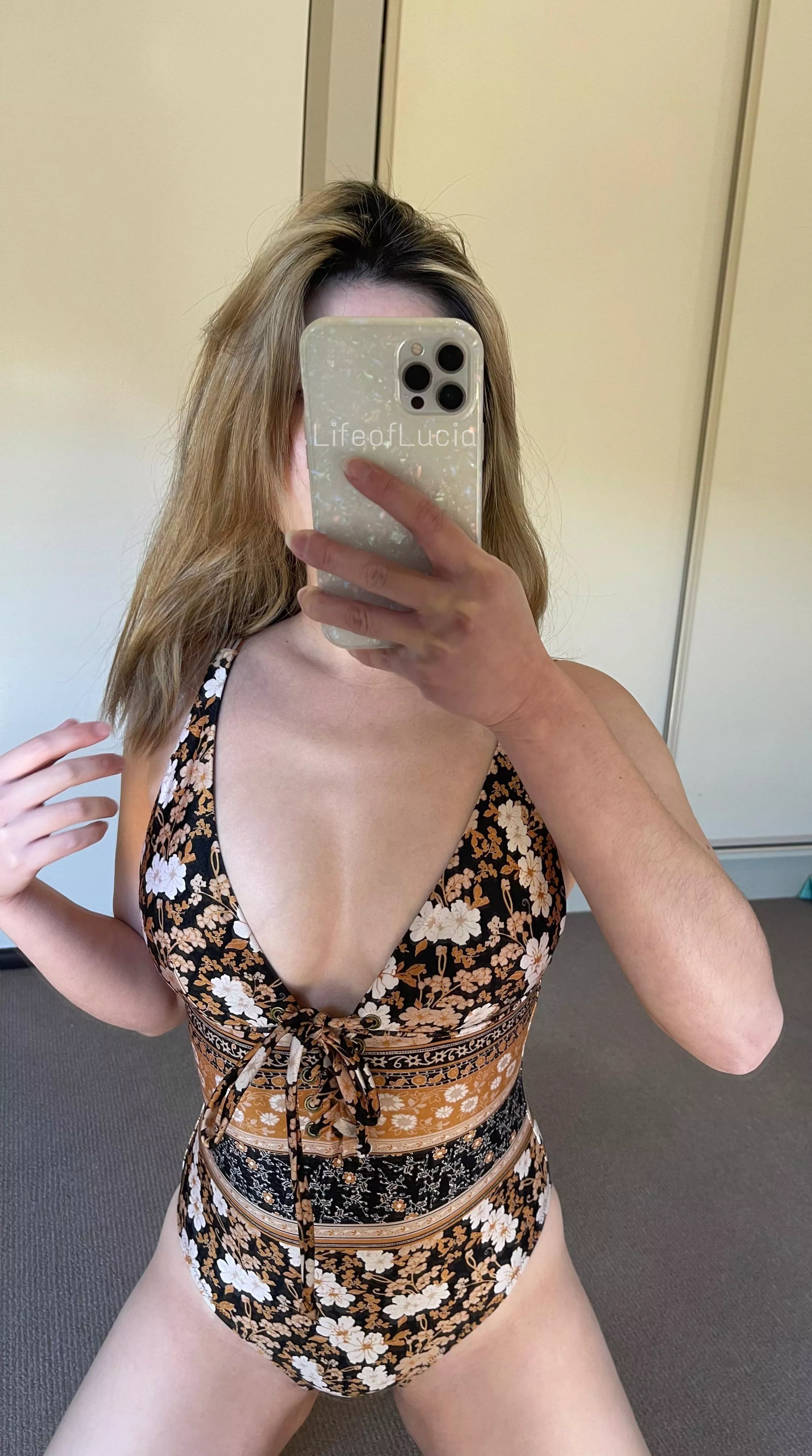 Looking like your rich Chinese aunty… hot and looking for a pool boy ☀️ posted by LifeofLucia