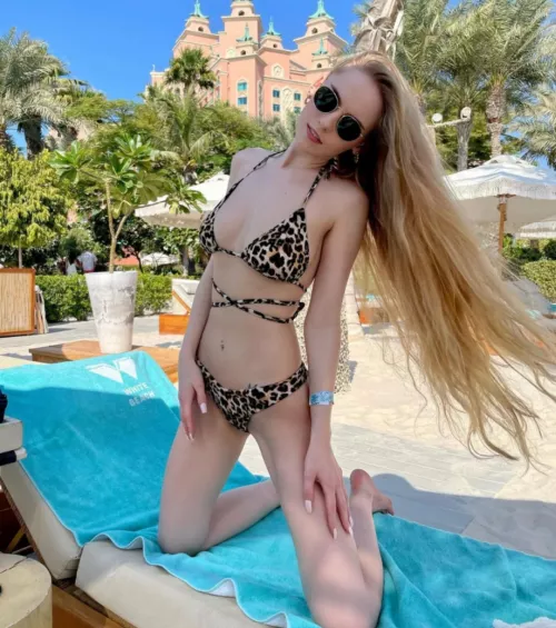 Looking sexy by bbc4celeb