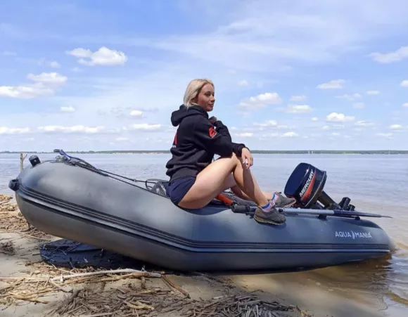 Looking Thicc🍑 by Decepticon-MegaTron