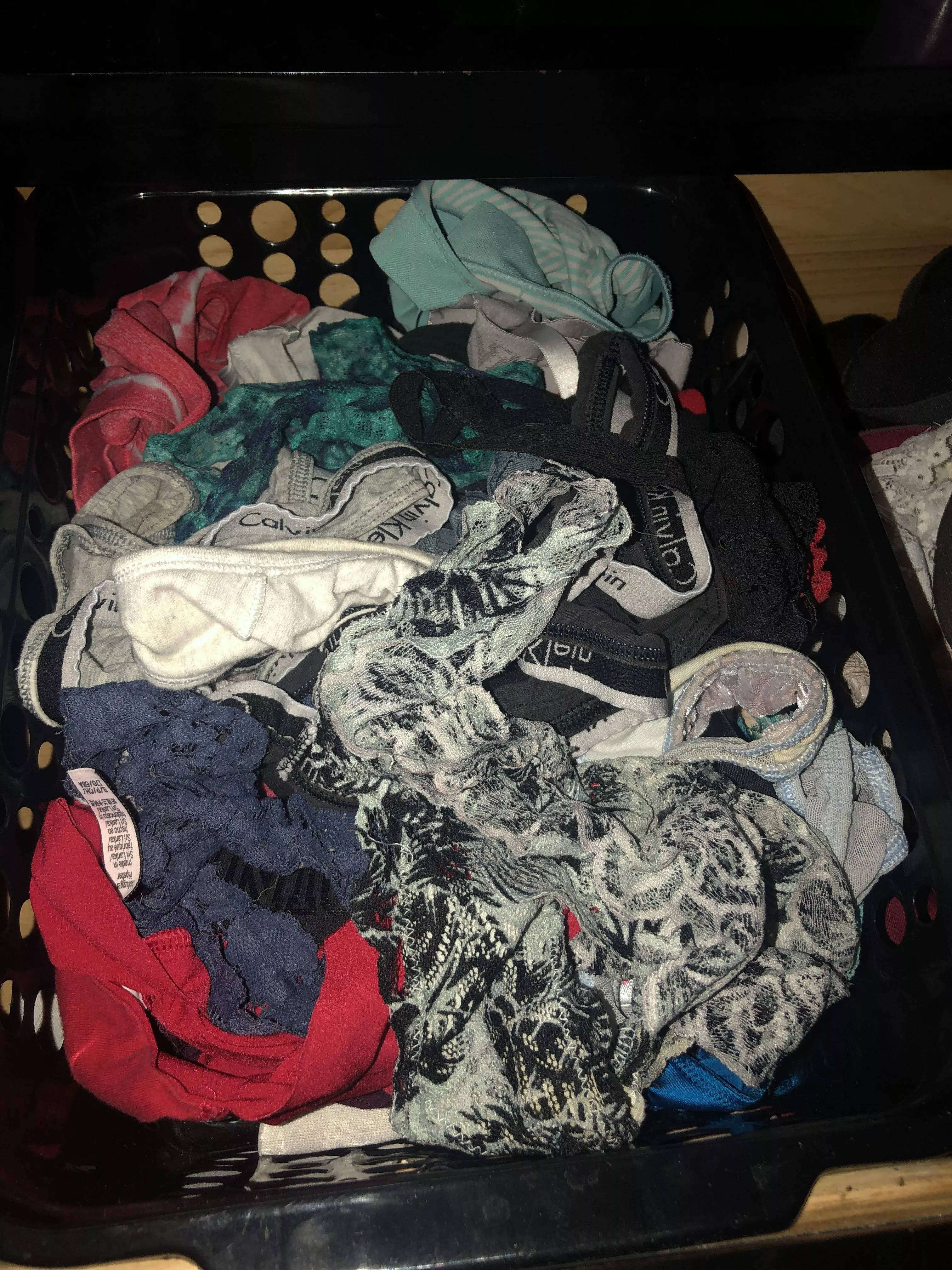 Looking to swap thong pics with buds. Must be able to send live picture! Check my profile if interested posted by C30611