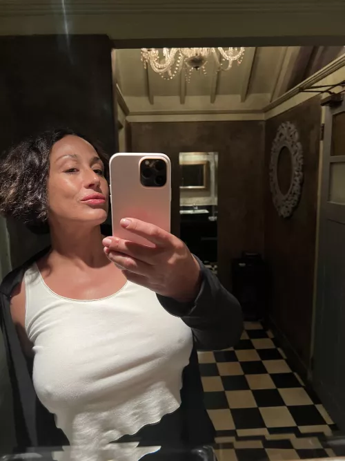 Looks hot?😉🍇🍇 by milfamarquise