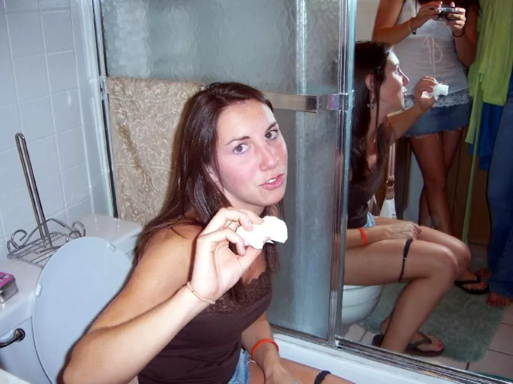 Looks like a party. posted by luv_to_race