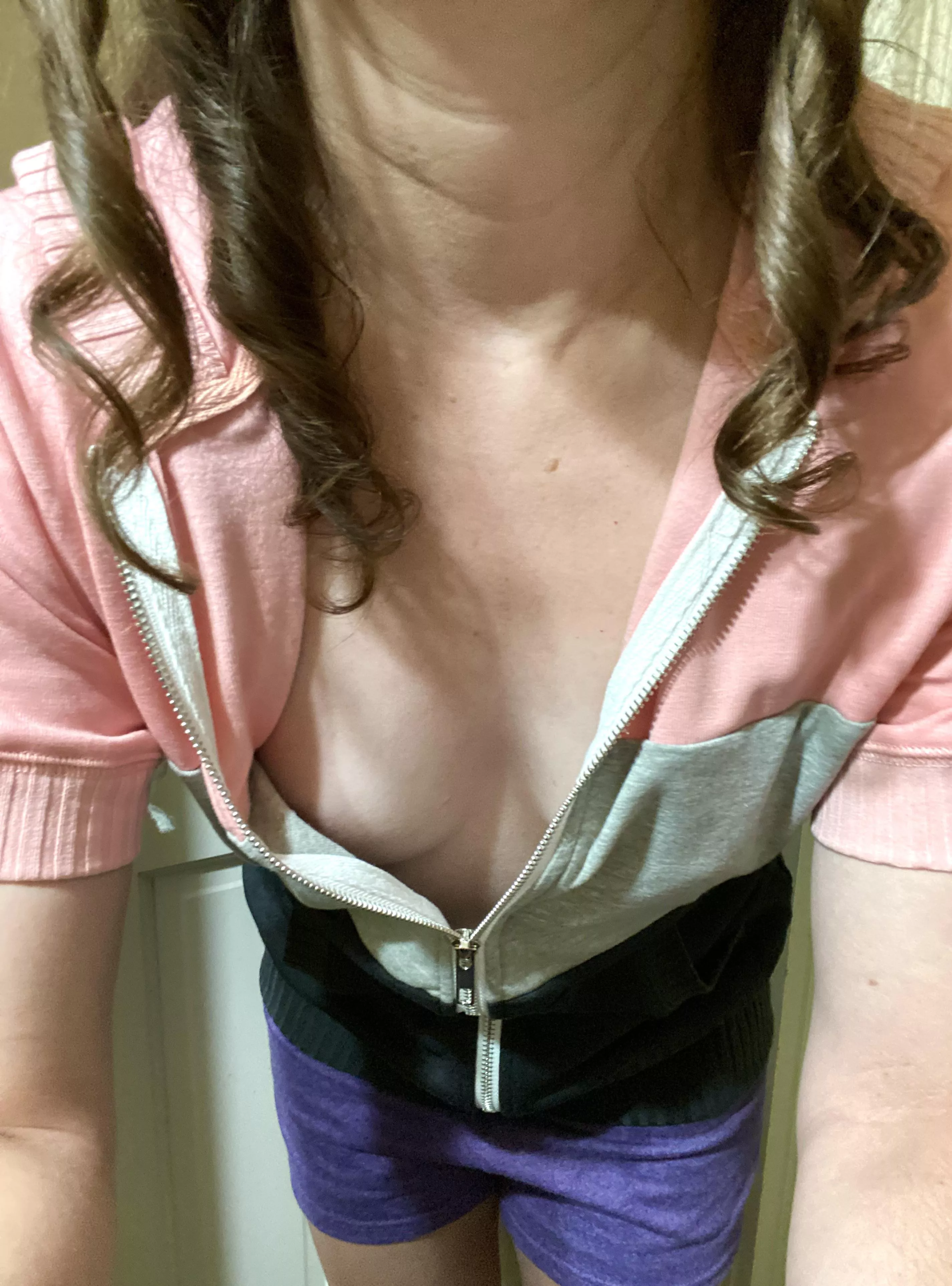 Looks like I need to zip my jacket up a little more… ☺️ posted by petiteboredhousewife