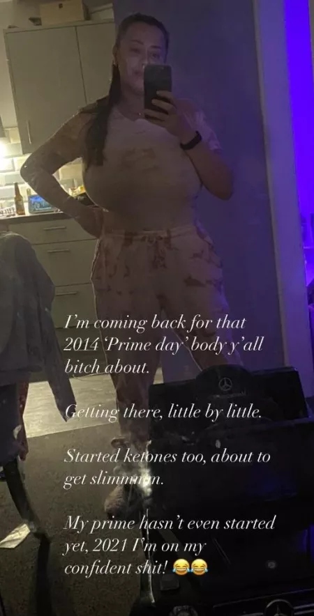 Looks like Leanne is looking for a flat tummy! by The504Error