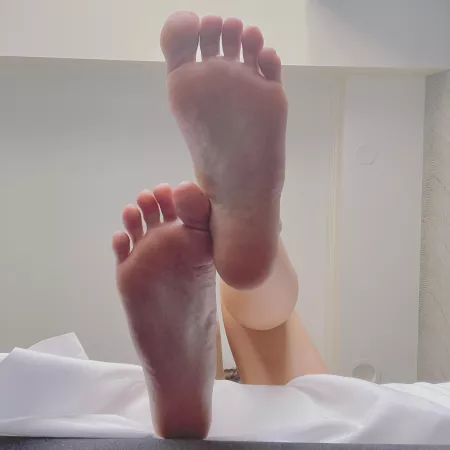 Looks like you’re looking into Heaven :) by frankiesfootsies