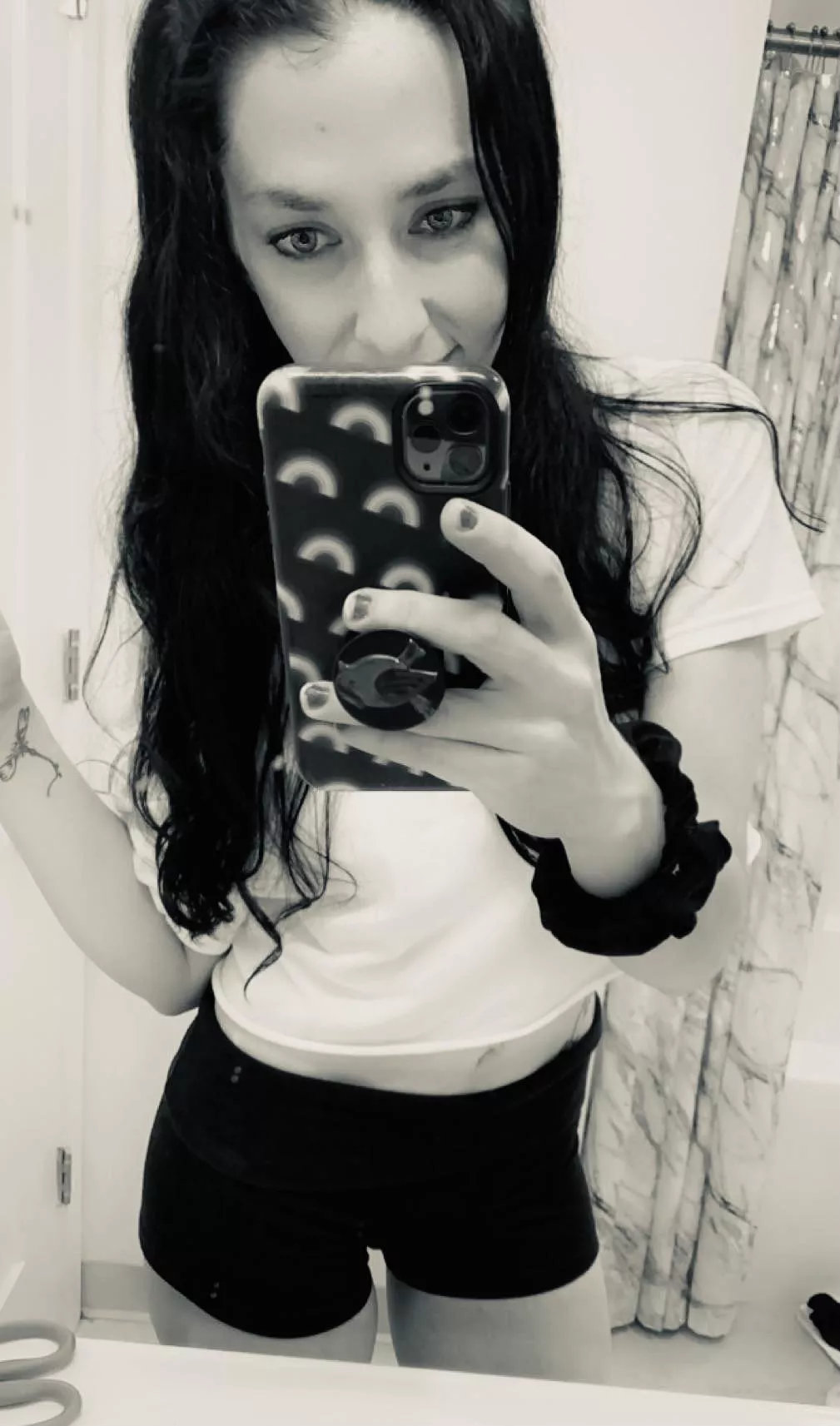 Losing my color 🖤 posted by Brielle33