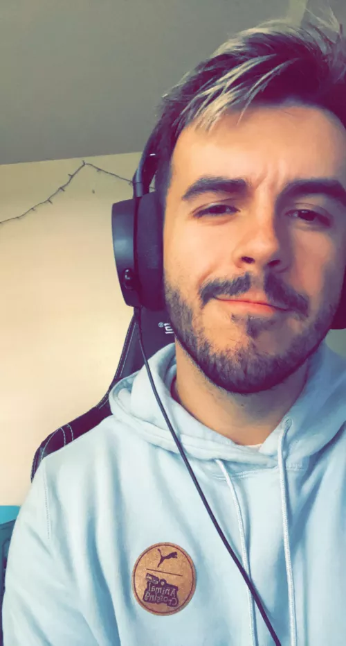 Lots of apex this weekend with a bit of animal crossing and stardew :) by jvp0321