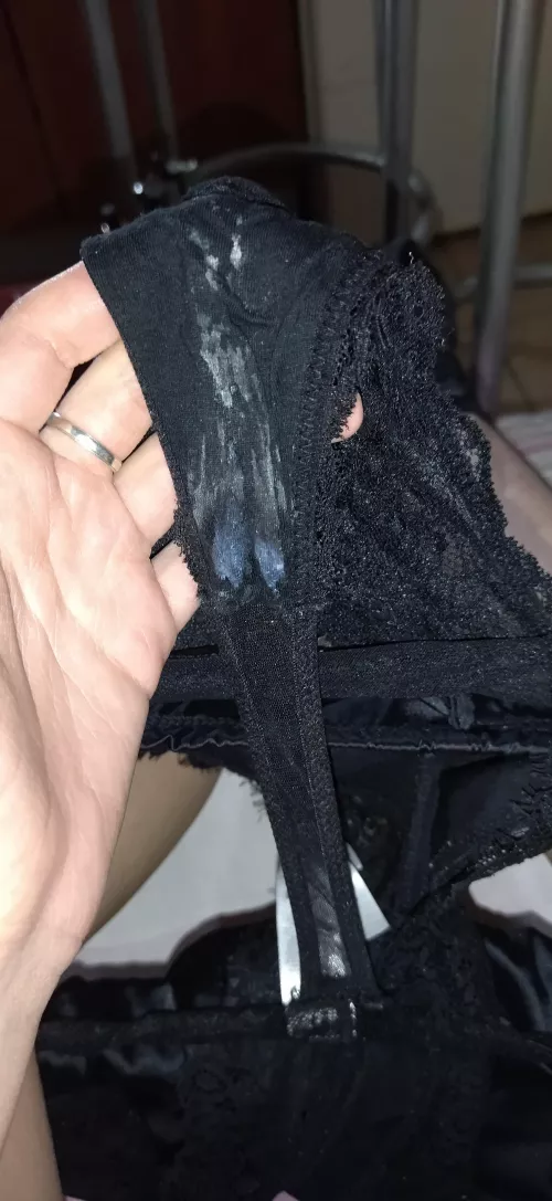 Lots of cumming here by doloreshejz