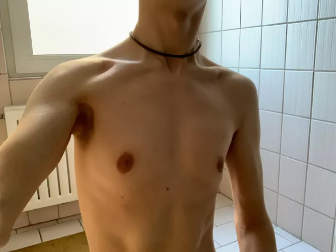 Love collarbones. by jedeezus