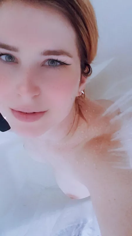 Love getting a little wet 😍 by QTAnnaMarie