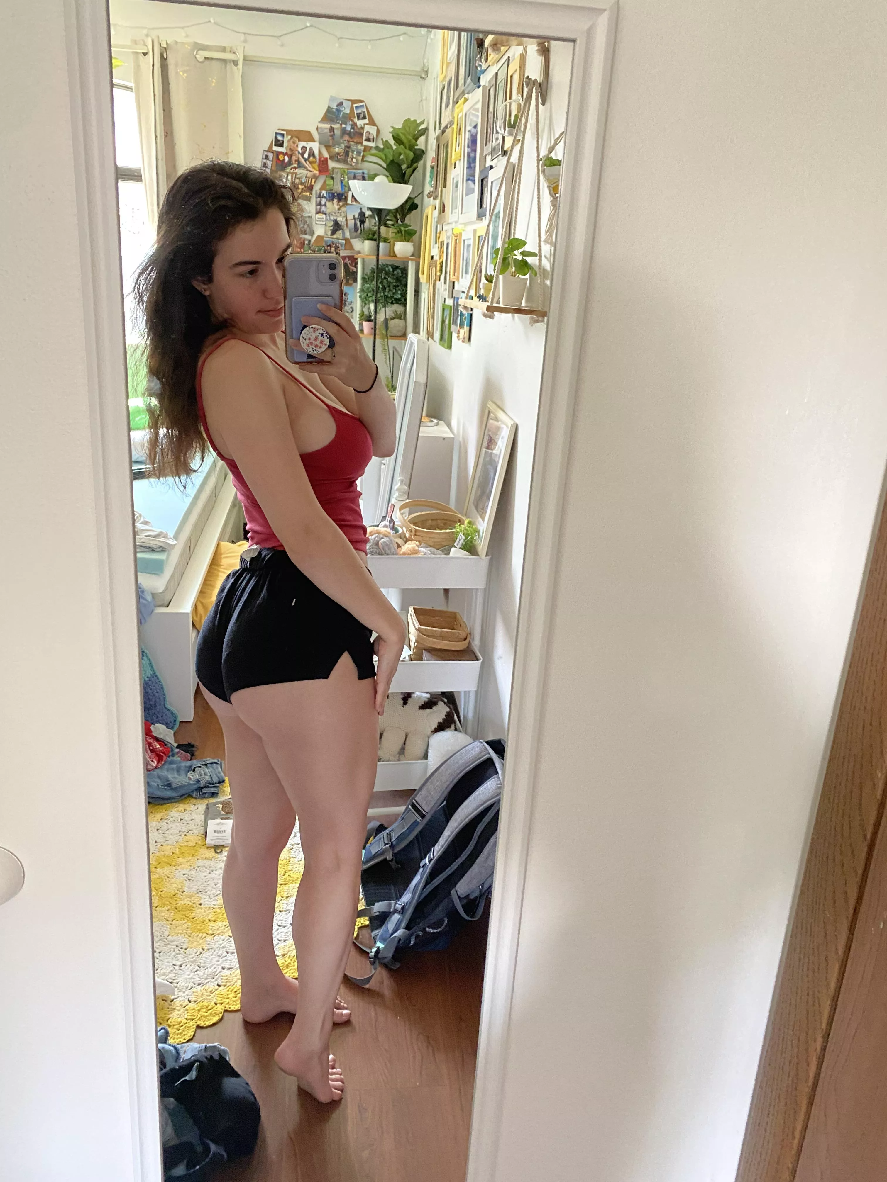 love going to class like this😏 posted by alyssafranco227