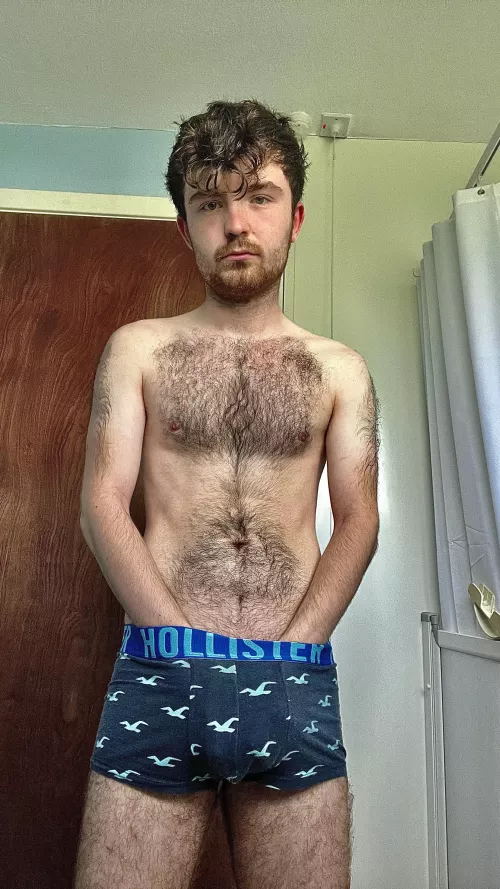 Love how well my new phone camera picks up my hairiness 👀 by Hornyblair2001