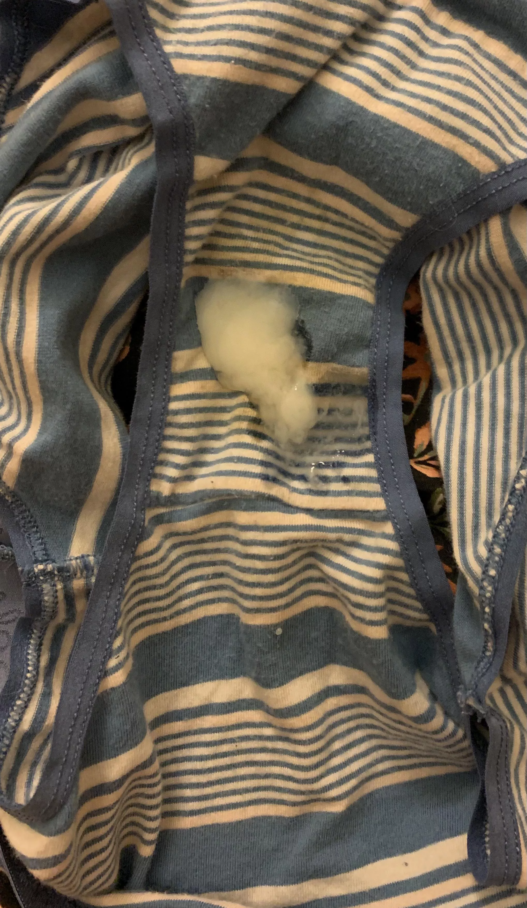 Love mixing my cum with my sis posted by PublicGrab1039