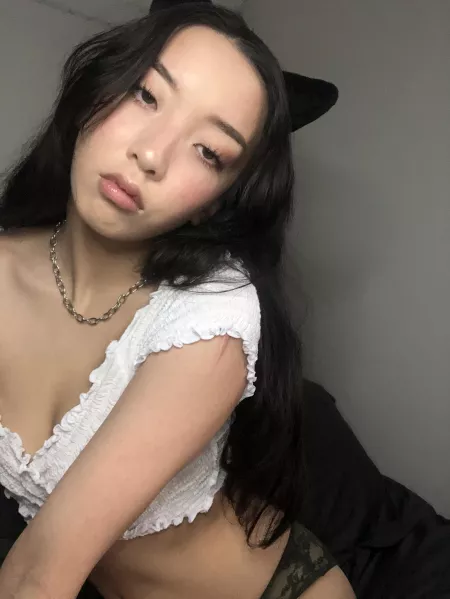 love my cat ears waaay more than i care to admit 😼 by wooziio