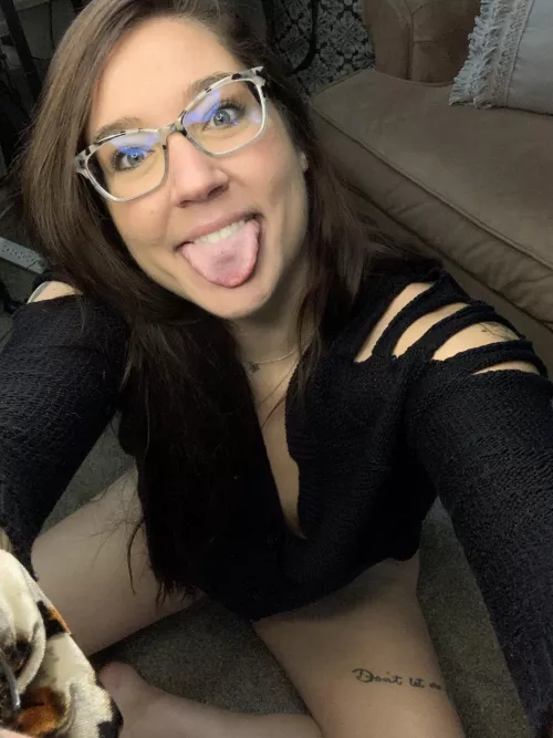 Love my glasses!!! by Goldstarhoney