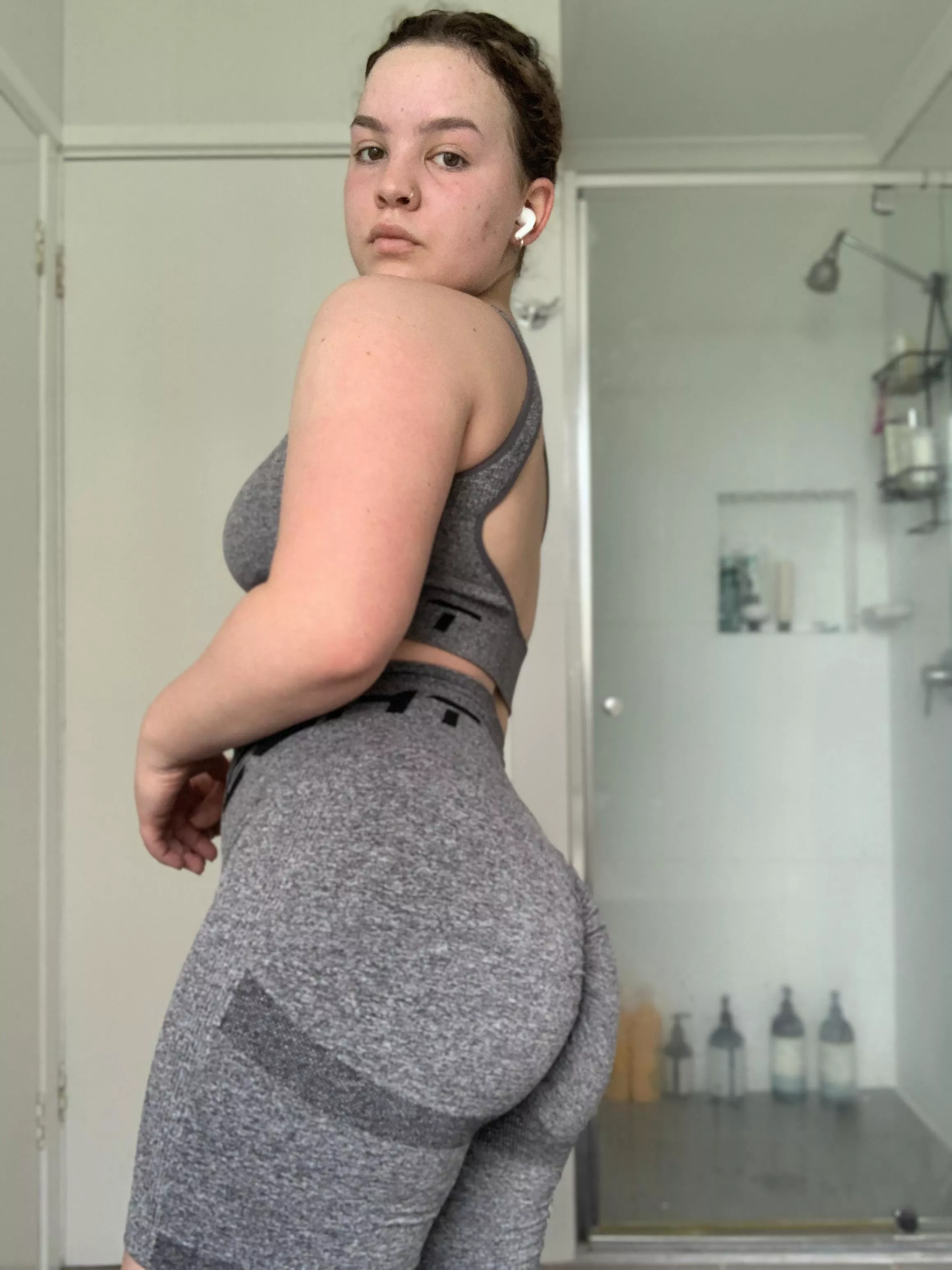 Love my gym booty posted by veganskank