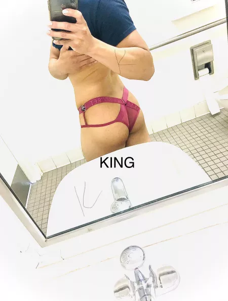 Love my panties by kingasu