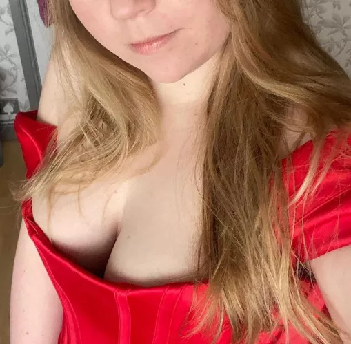 Love my red corset by sapphire_snow_