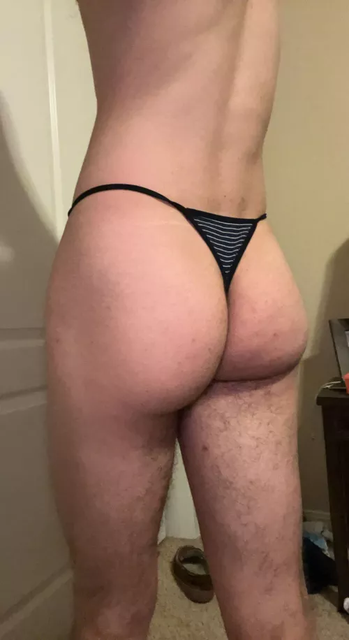 Love my striped g string😘