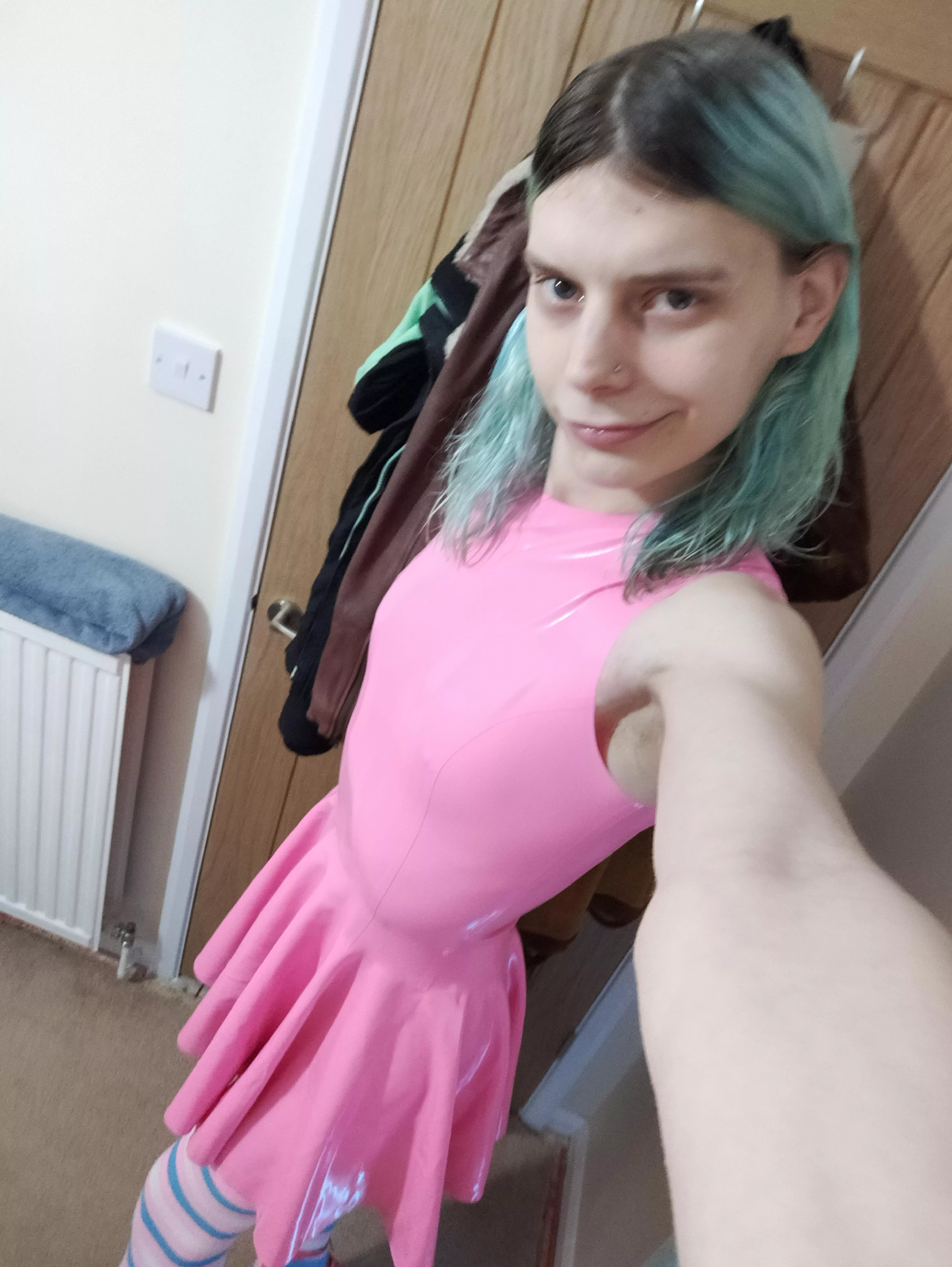 Love pink latex posted by WildJasHands