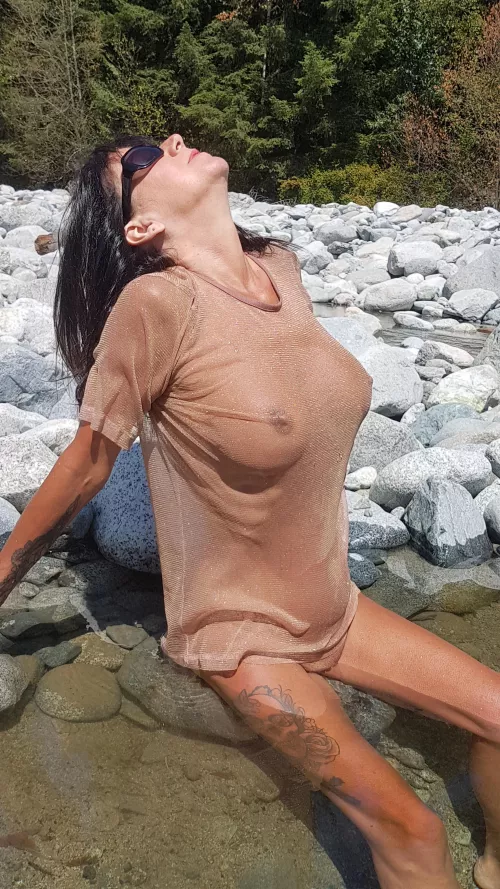 Love sitting in the river on hot summer days ! by Lilbugger10