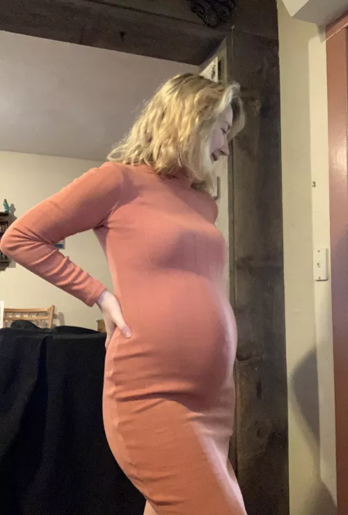 Love the curves in this dress ❤️ by Delicious_TreatsBB