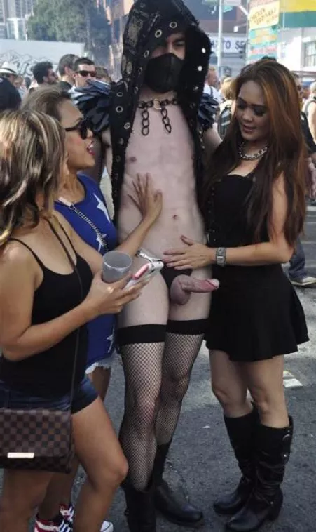 Love the girls ! by cleonemo56