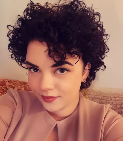 Love the hair lately.. what do u think? by Hot_Cut3153