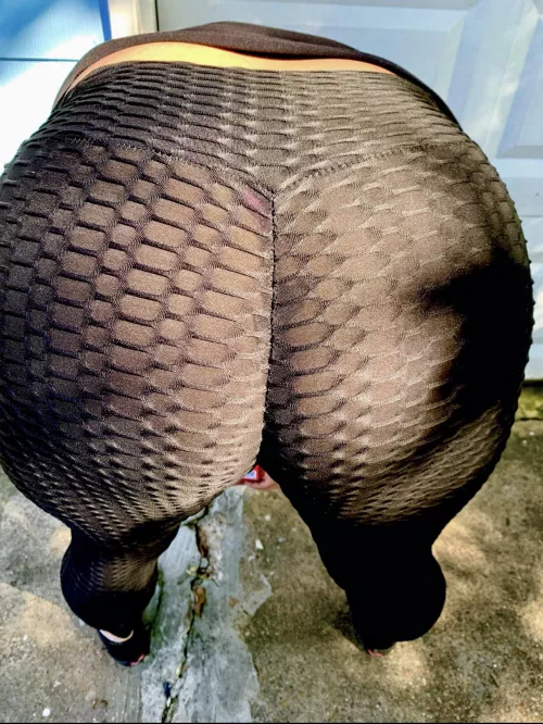 Love the pants by Uncuthangstotheleft