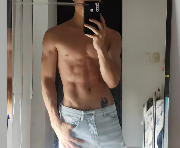 Love the sun on my body by magicmarketing1