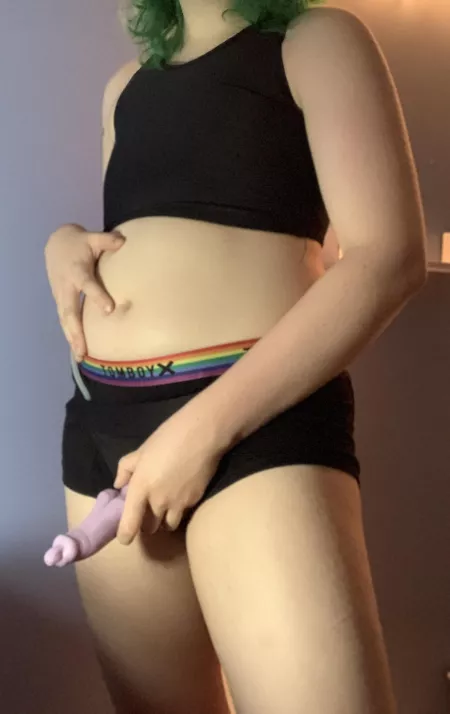 love the way giving someone a creampie with this bad dragon makes me feel by seraphimslut777