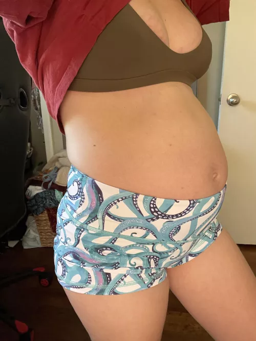 Love these new work out shorts!🐙 by Mangomama99