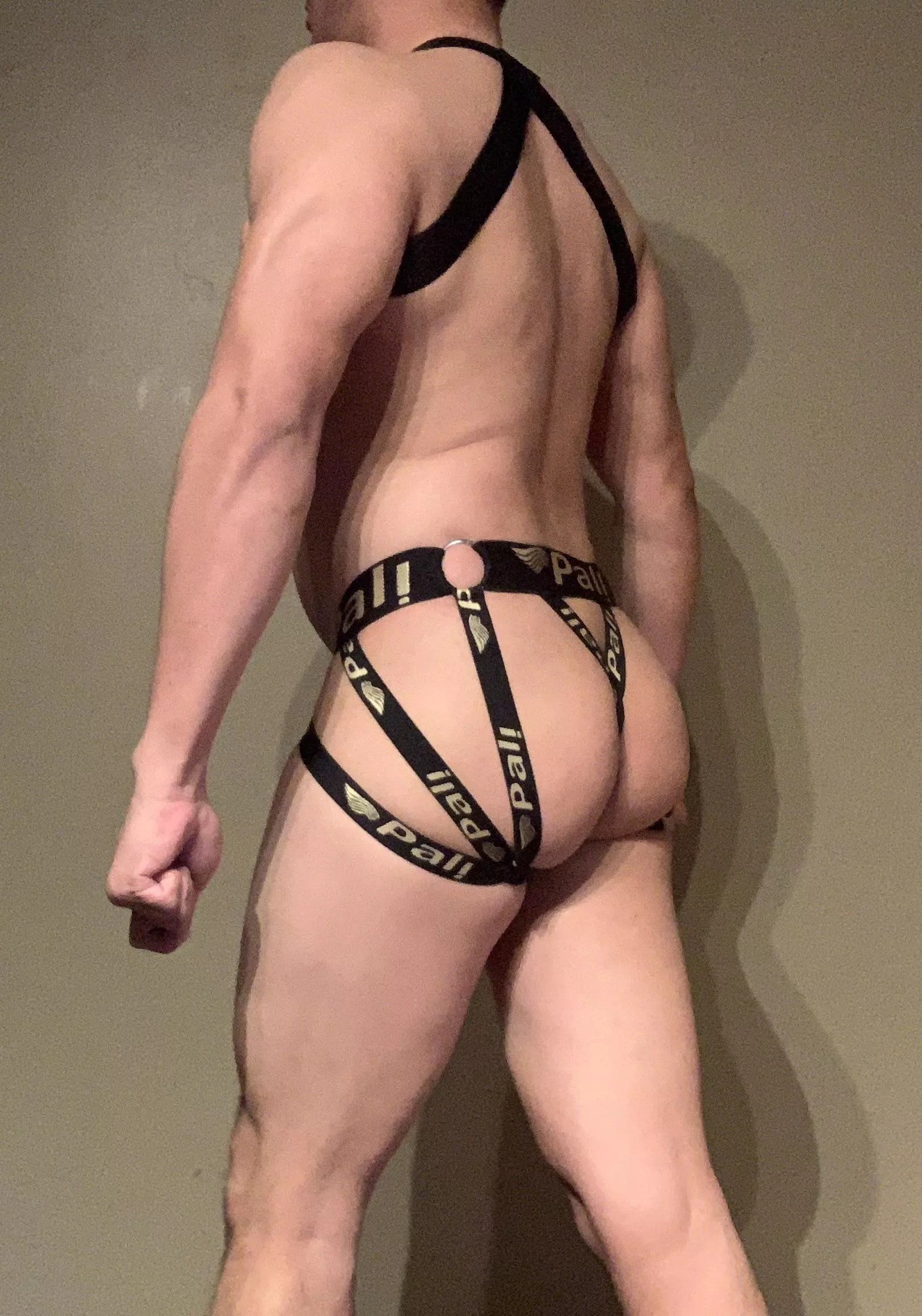 Love these straps 😉 posted by ashadowintheback