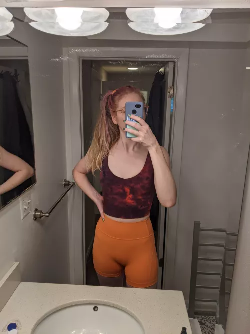 Love this color combo 🧡♥️ by Successful-Pea-2381