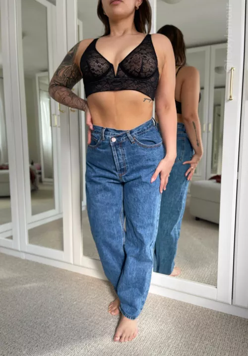 Love this little top. by lexxylamour