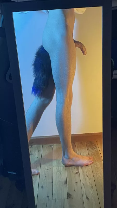 Love this plug by justaguysnudes