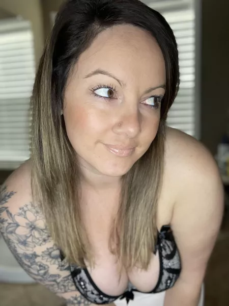 Love to be called Babe ☺️🌻 by LilAndi24