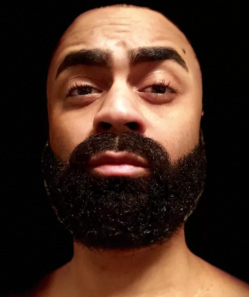 Love to have my face rode and beard soaked with warm thick pussy juices😏🤤 by Herbie7134