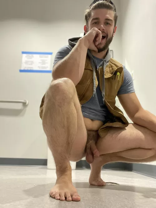 Love to squat and cough…. by YourFavoriteDilf91