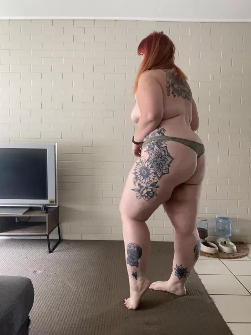 Love walking around the house like this hehe by jhunter55