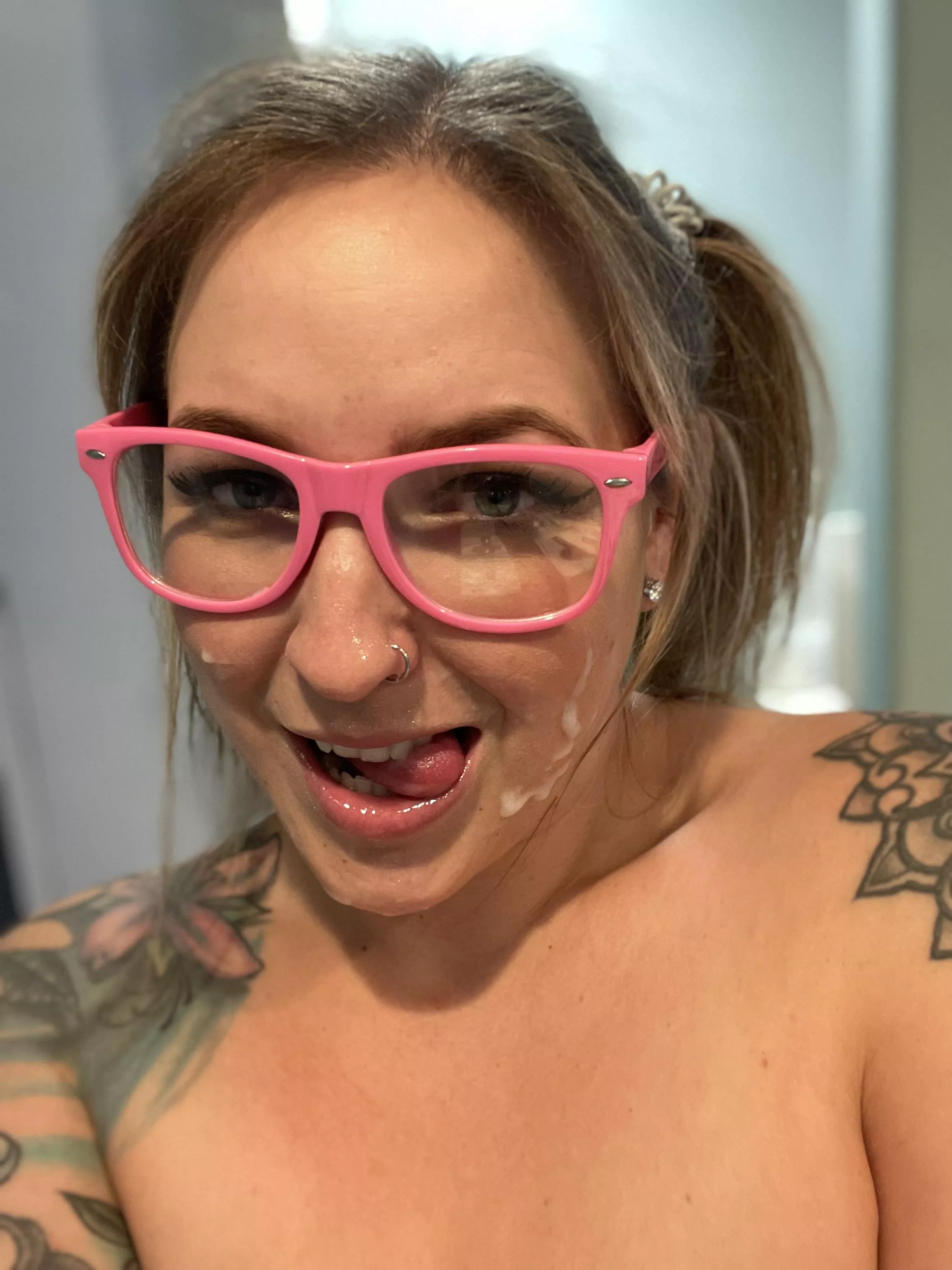 Love when hubby showers me in his cum posted by Curvaceouswifey92