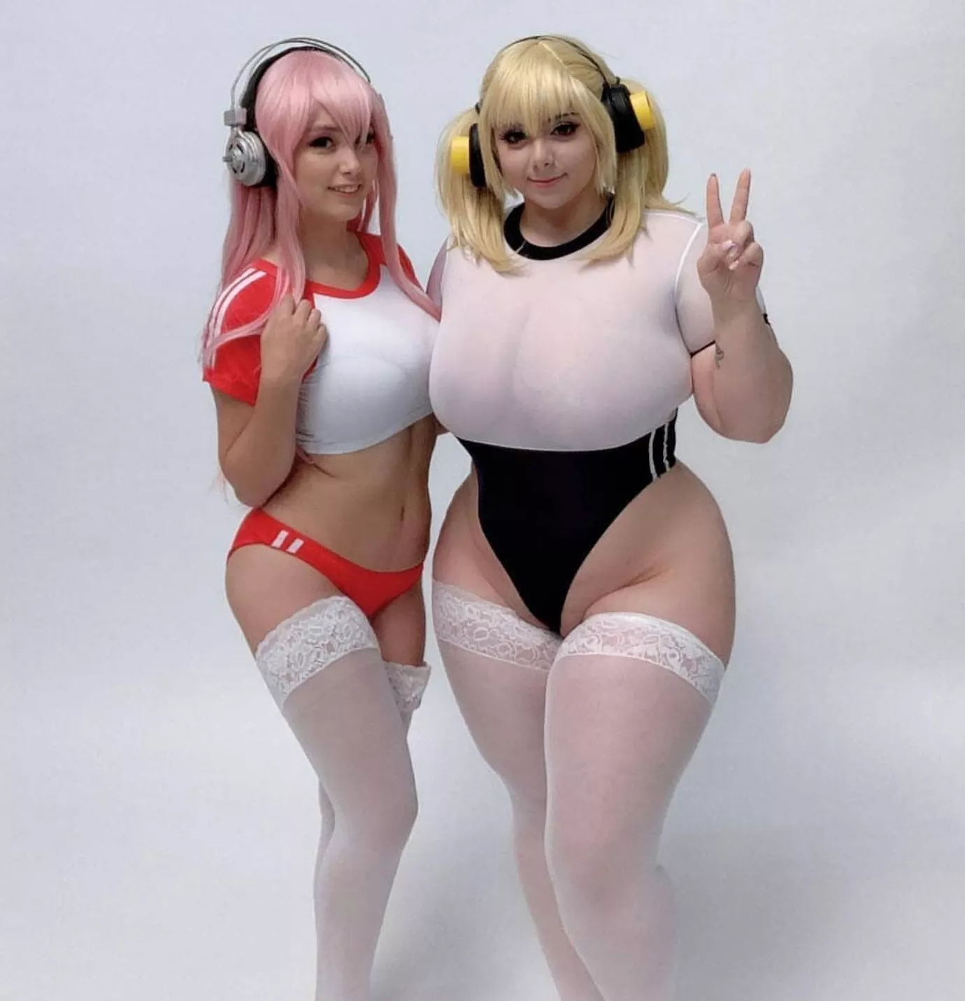 Love when she wears a see through shirt and damn those hips posted by MrBigKingD