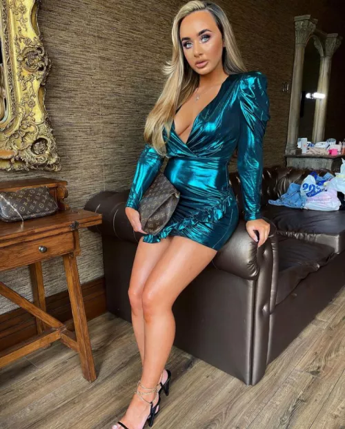 Lovely legs by betaboy97