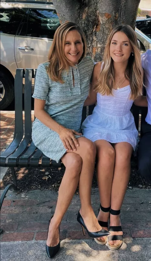 Lovely legs by LateHorse625