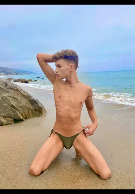 Loving beach day😜🔥👅 by barbanco07