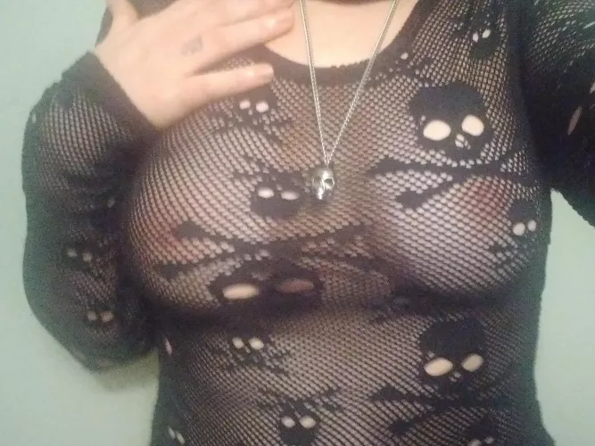 Loving my skulls by Serendipity3013